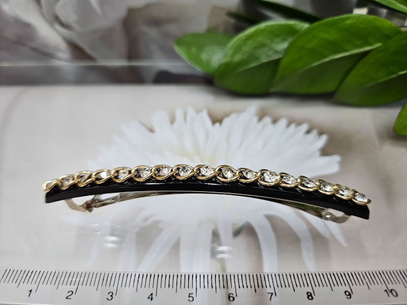 Заколка 1866005500308: цена 200 рублей.