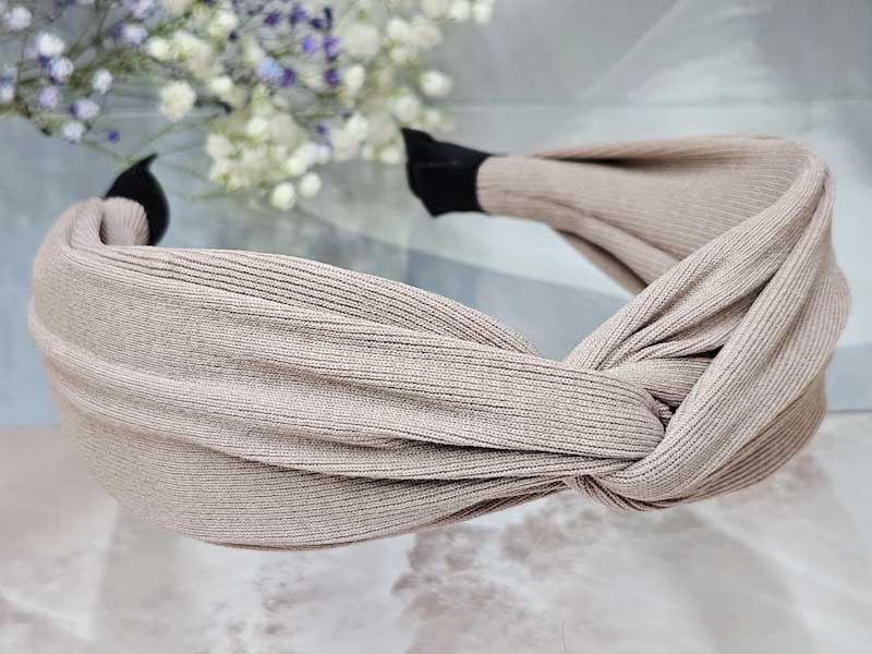 Ободок 2036001600039: цена 460 рублей.