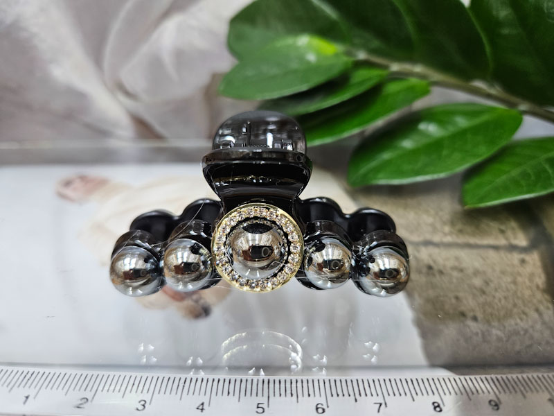 Заколка 1310005500023: цена 330 рублей.