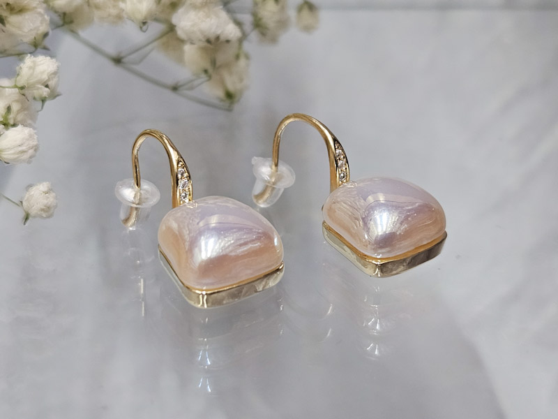 Серьги 2245026600140: цена 375 рублей.