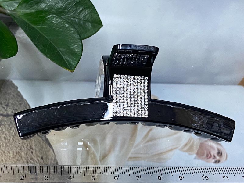 Заколка 1103005500205: цена 250 рублей.