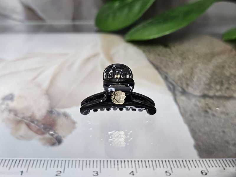 Заколка 1039005500269: цена 85 рублей.