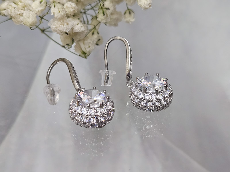 Серьги 2245026600096: цена 490 рублей.