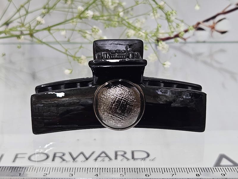 Заколка 1915001601035: цена 295 рублей.