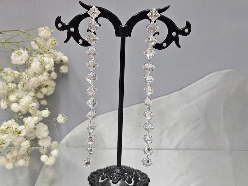 Серьги 2245026600034: цена 520 рублей.