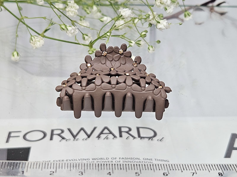 Заколка 1499001600019: цена 165 рублей.