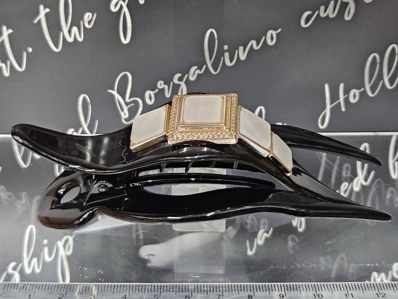 Заколка 1915001601387: цена 360 рублей.