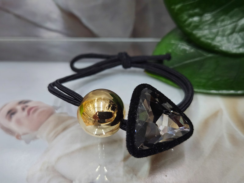 Резинка 1023001600276: цена 135 рублей.