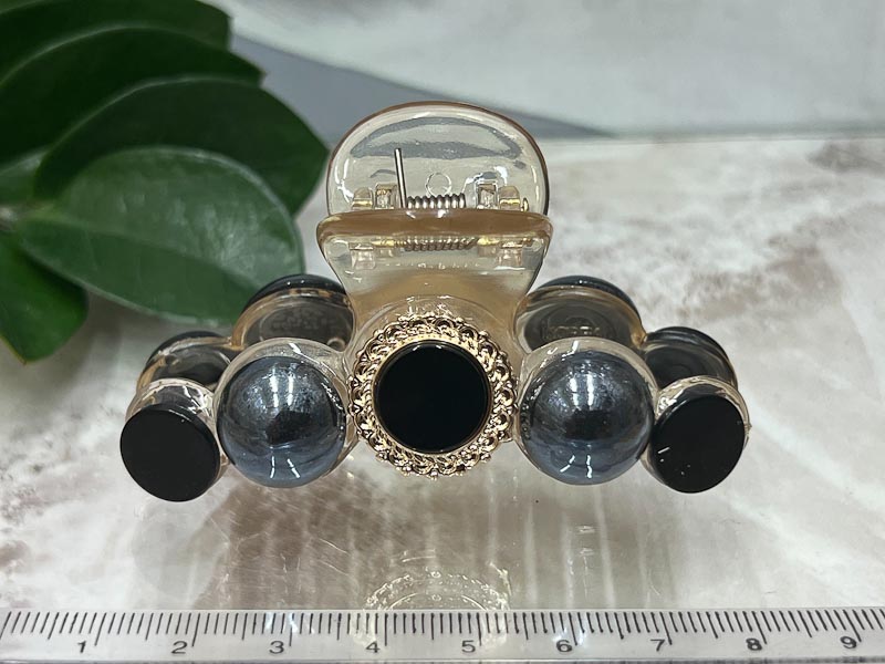 Заколка 1915001602339: цена 330 рублей.