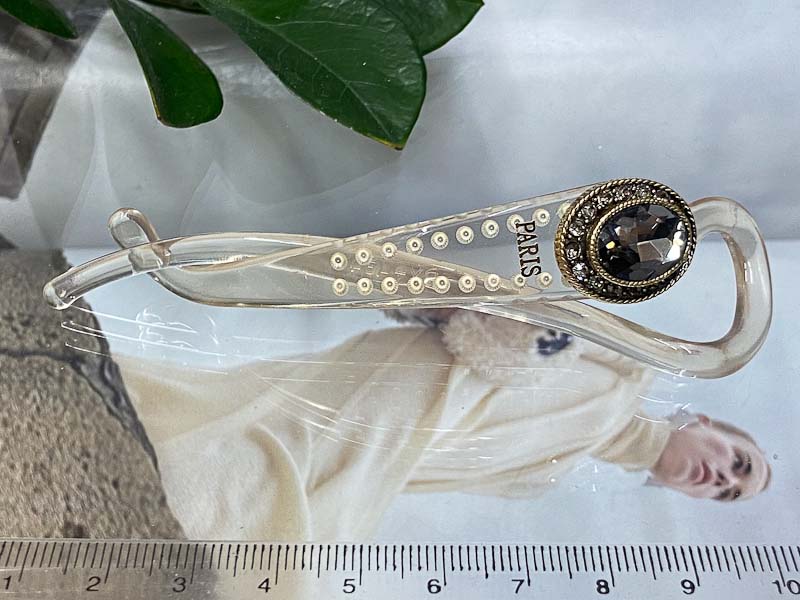 Заколка 1039001600086: цена 250 рублей.