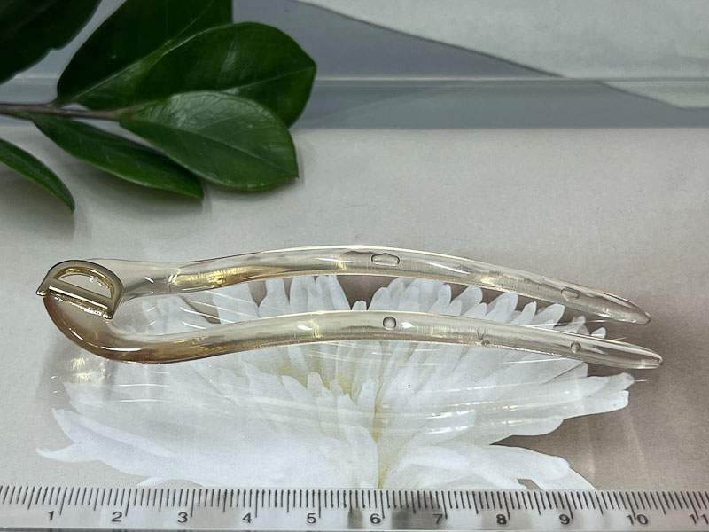 Заколка 1045001600100: цена 200 рублей.