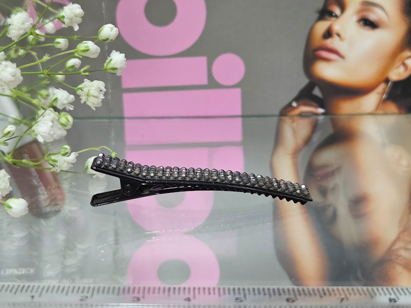 Заколка 1103005500991: цена 115 рублей.