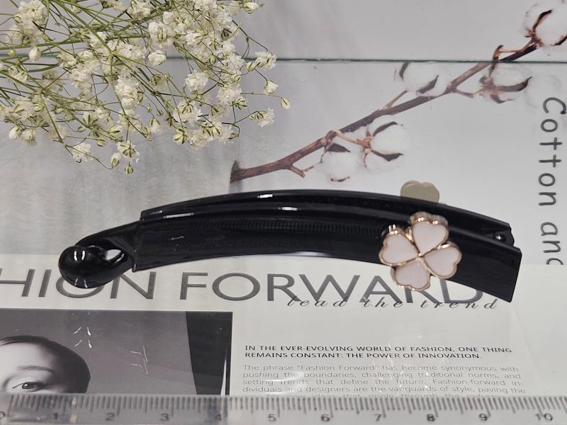 Заколка 1025005500378: цена 230 рублей.