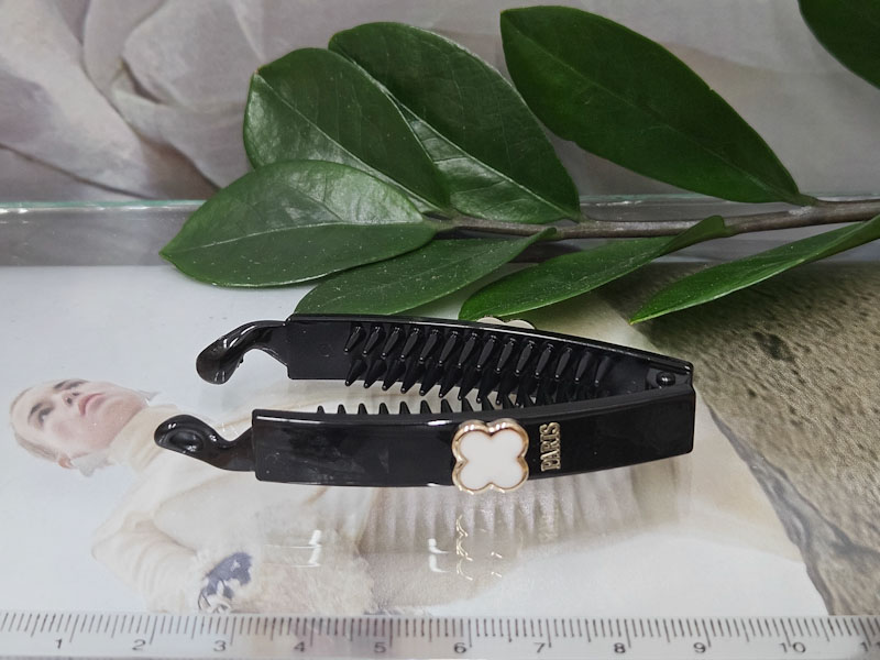 Заколка 1039001600246: цена 200 рублей.