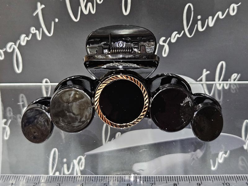 Заколка 1915005501058: цена 330 рублей.