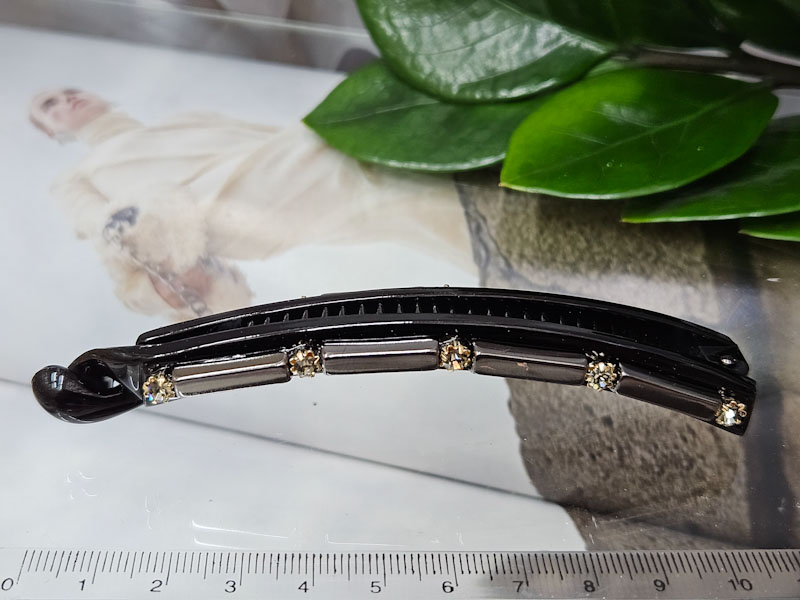 Заколка 1915005500013: цена 445 рублей.