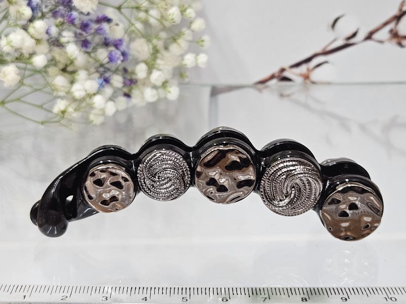 Заколка 1915001600557: цена 410 рублей.