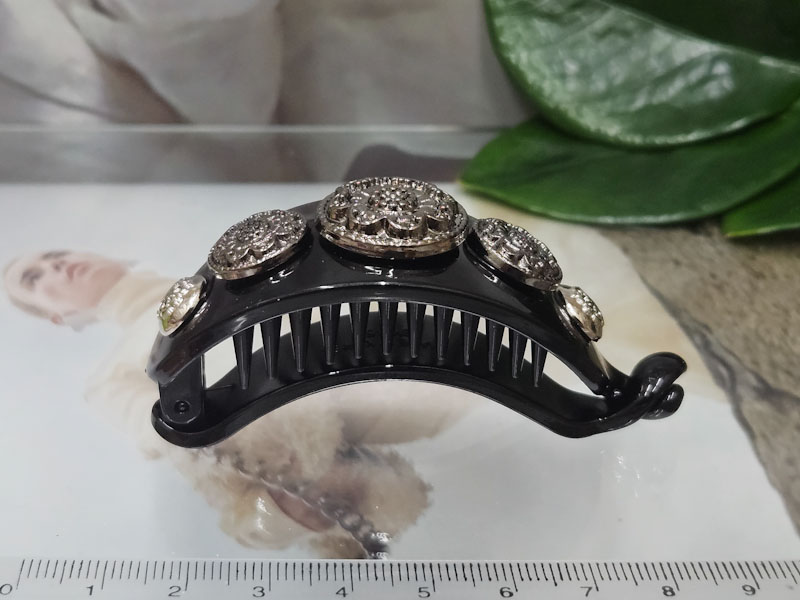 Заколка 1061005500314: цена 265 рублей.