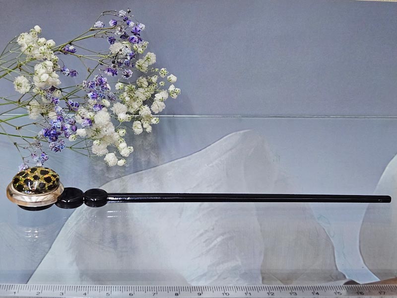 Заколка 1045001600391: цена 250 рублей.