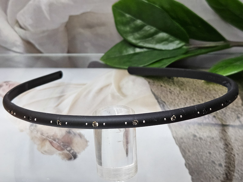 Ободок 1085001600045: цена 215 рублей.