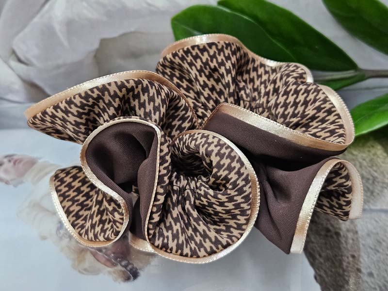 Резинка 1044001600011: цена 330 рублей.