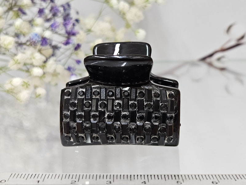 Заколка 1866001600071: цена 295 рублей.