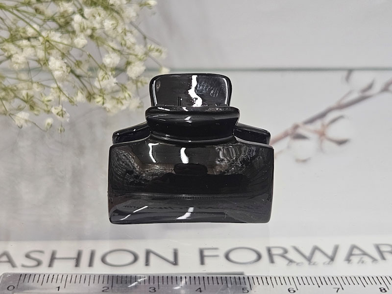 Заколка 1833005500225: цена 60 рублей.