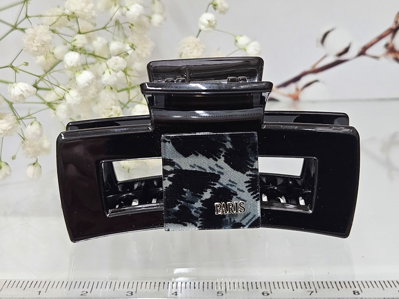 Заколка 1039001600635: цена 410 рублей.