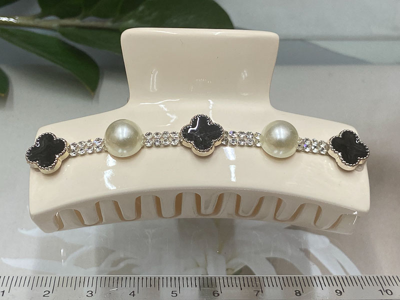 Заколка 1866001600552: цена 330 рублей.