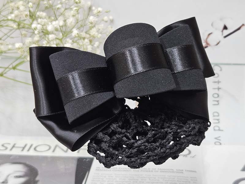 Заколка 1378005500023: цена 330 рублей.