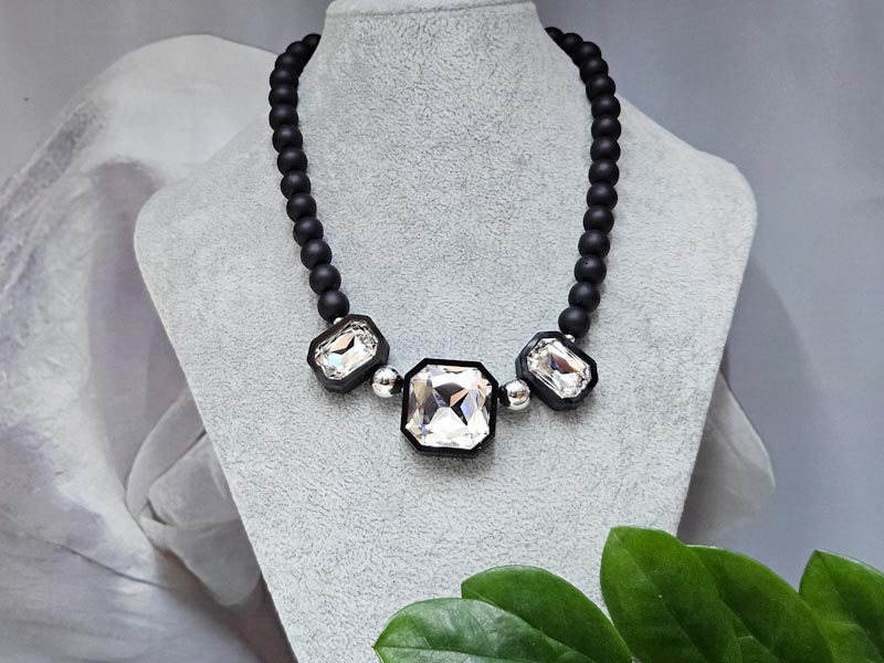 Подвеска 1554004500022: цена 2210 рублей.