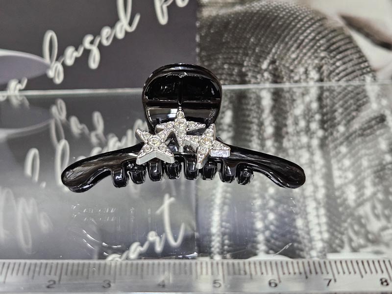 Заколка 1103005500366: цена 165 рублей.