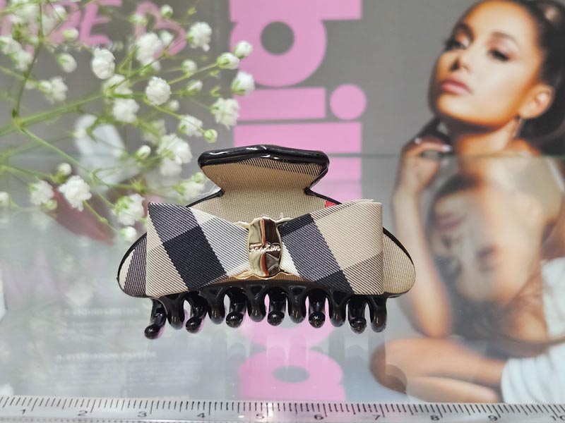 Заколка 1942005500095: цена 280 рублей.