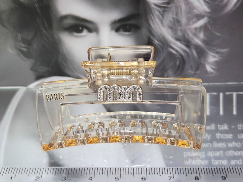 Заколка 1866005500056: цена 230 рублей.