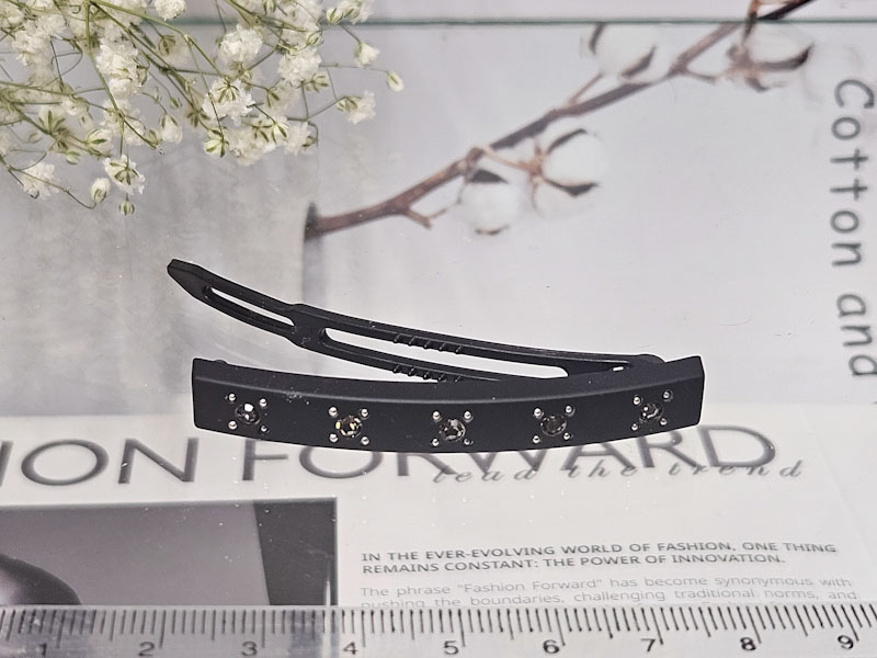 Заколка 1085005500075: цена 135 рублей.