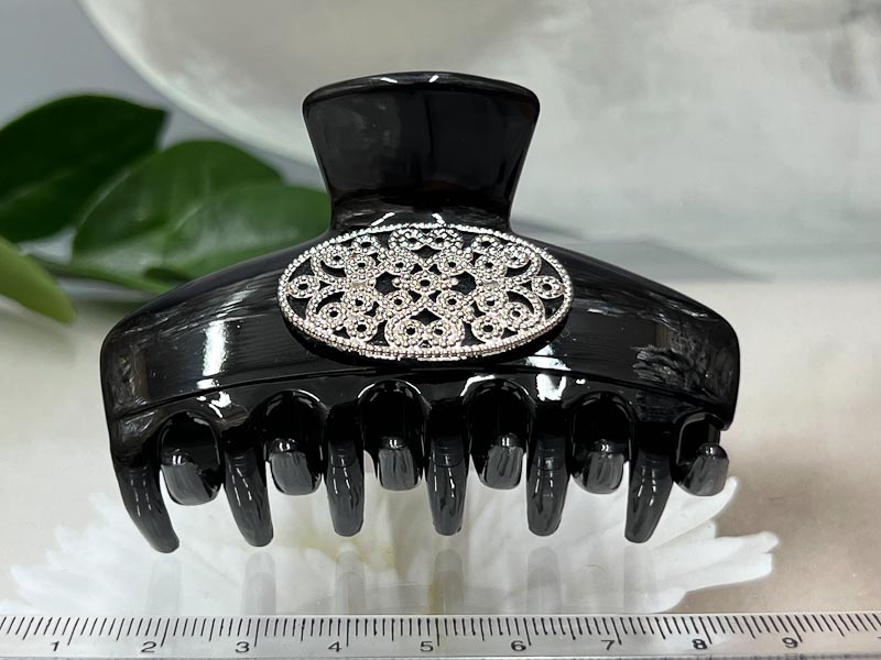 Заколка 1025005500477: цена 280 рублей.