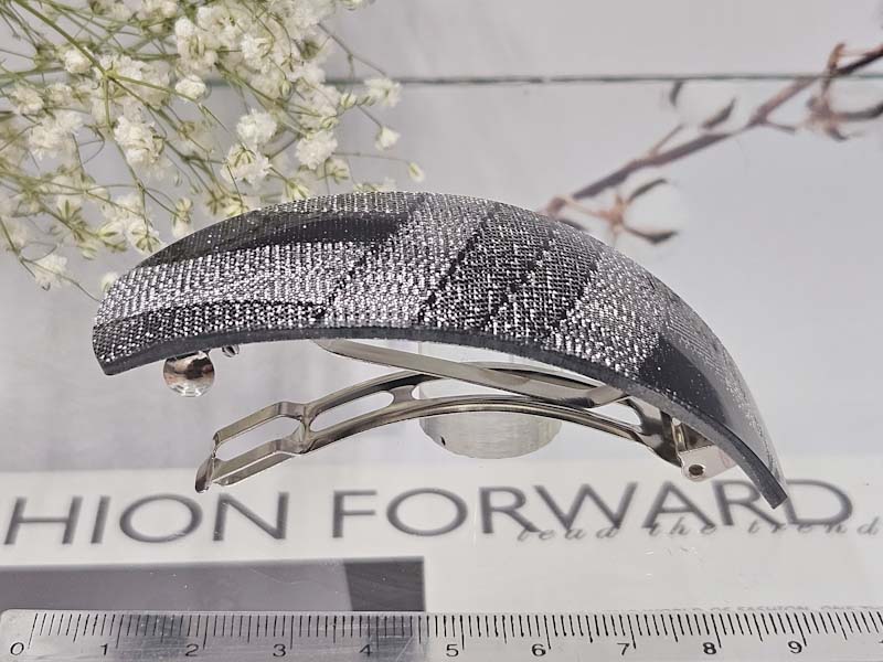 Заколка 1072001600014: цена 165 рублей.