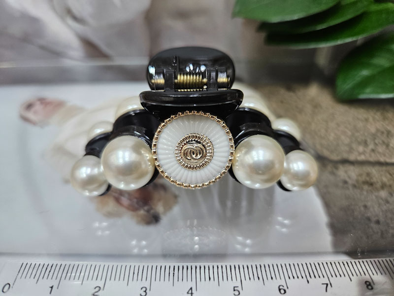 Заколка 1045005500154: цена 330 рублей.