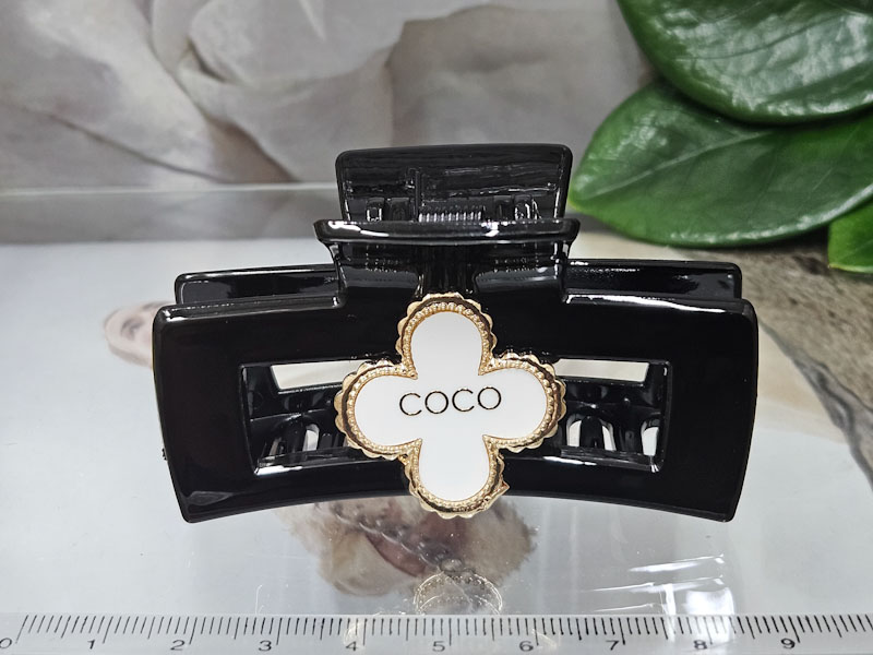 Заколка 1045001600148: цена 495 рублей.