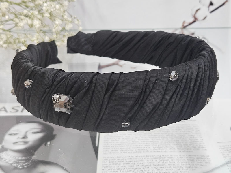 Ободок 1586001600016: цена 460 рублей.