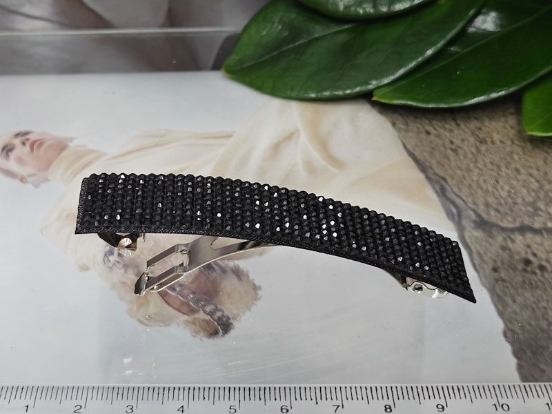 Заколка 1310005500450: цена 180 рублей.