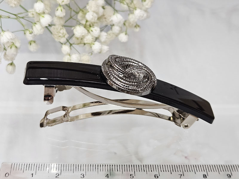 Заколка 1915001600724: цена 215 рублей.