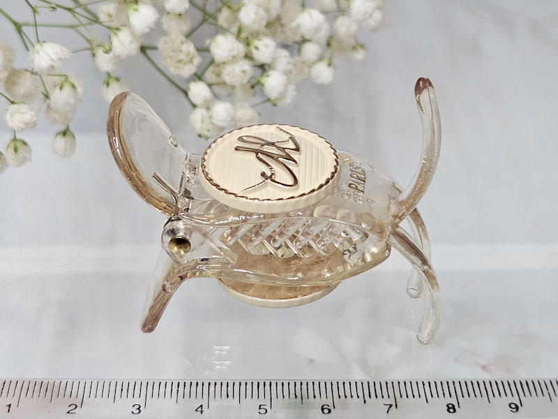 Заколка 1039001600536: цена 280 рублей.