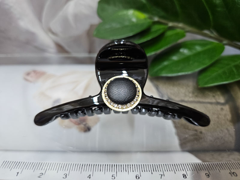 Заколка 1310005500016: цена 315 рублей.