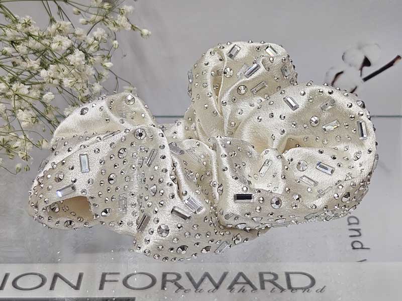 Резинка 1149001600181: цена 330 рублей.