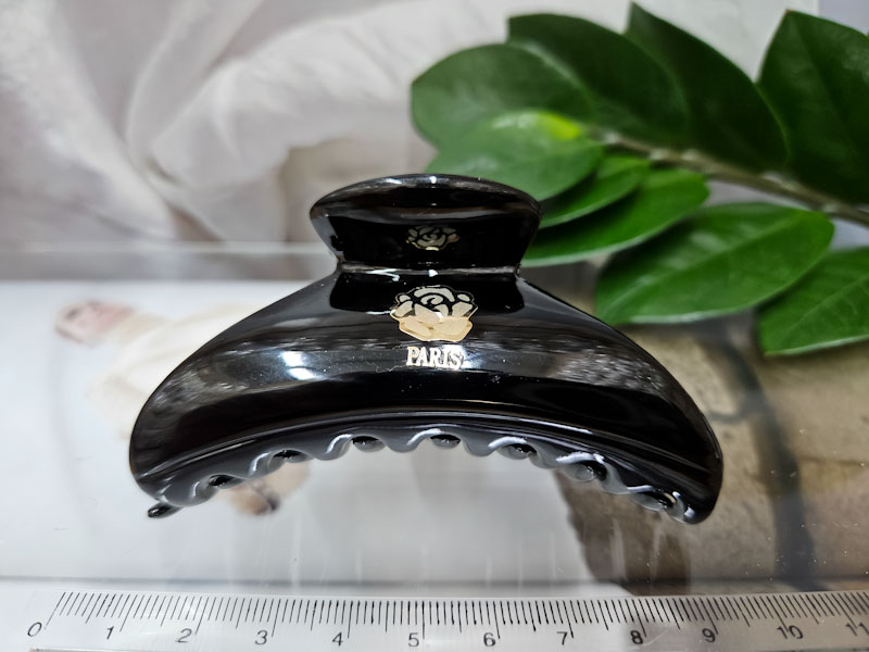 Заколка 1039005500276: цена 200 рублей.