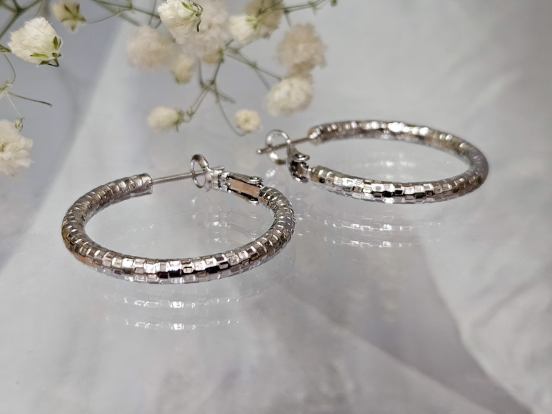 Серьги 2243026600313: цена 390 рублей.