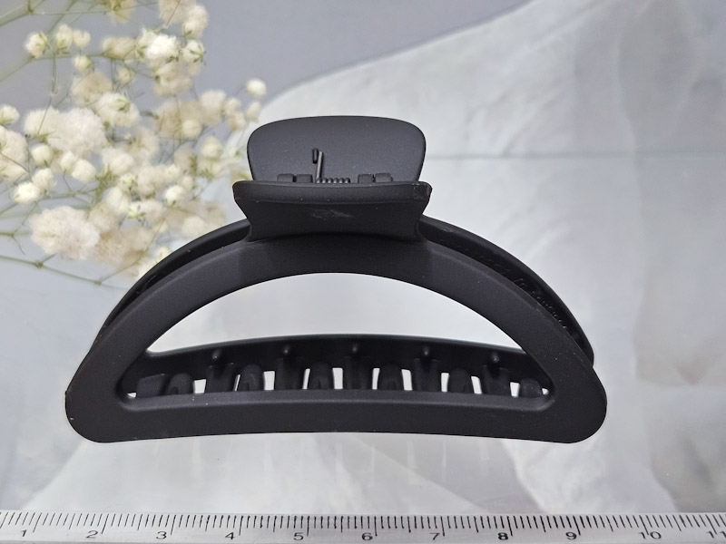 Заколка 1833001600387: цена 110 рублей.