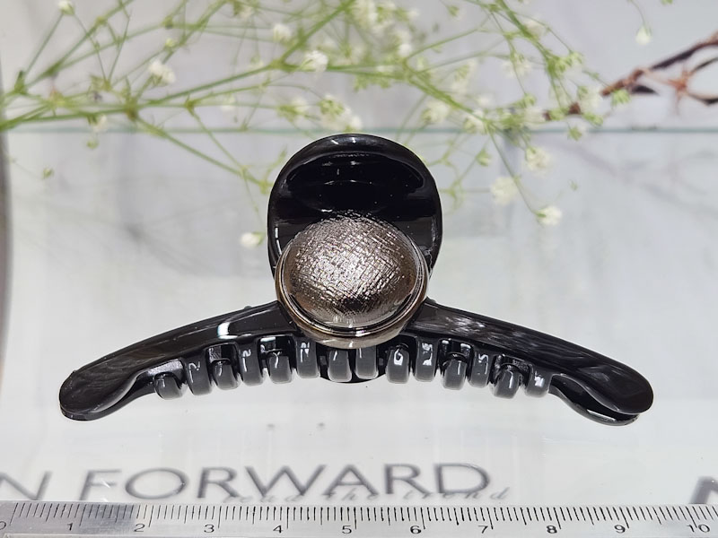 Заколка 1915001601059: цена 295 рублей.