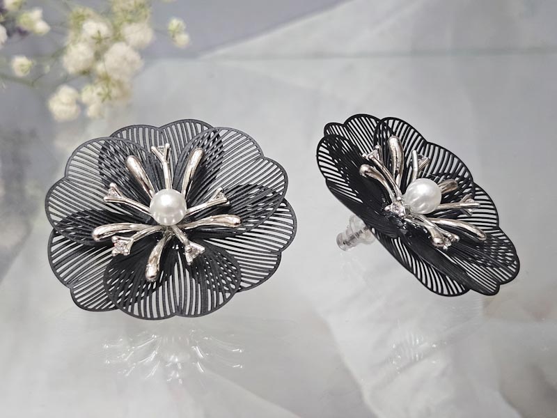 Серьги 2245026600201: цена 480 рублей.